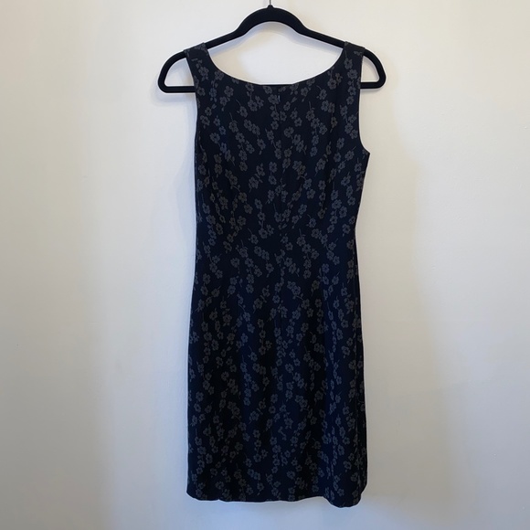 ann taylor A-line dress Gray with lighter gray flowers - Picture 3 of 3